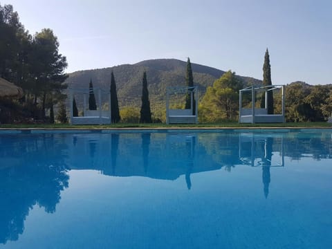 Area and facilities, Swimming pool