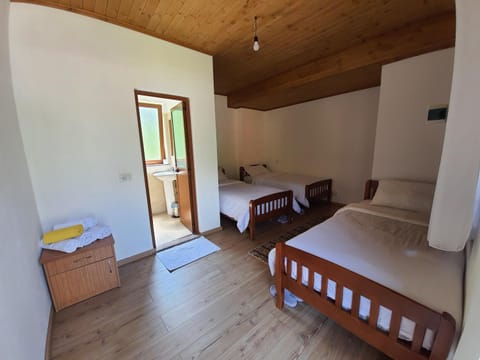 Guest House Flodisa Bed and Breakfast in Montenegro