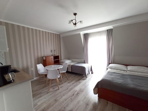 Bed, Balcony/Terrace, Balcony/Terrace, Kitchen or kitchenette, Living room, Other, Other, Other, Photo of the whole room, Seating area, Dining area, Bedroom, hair dresser