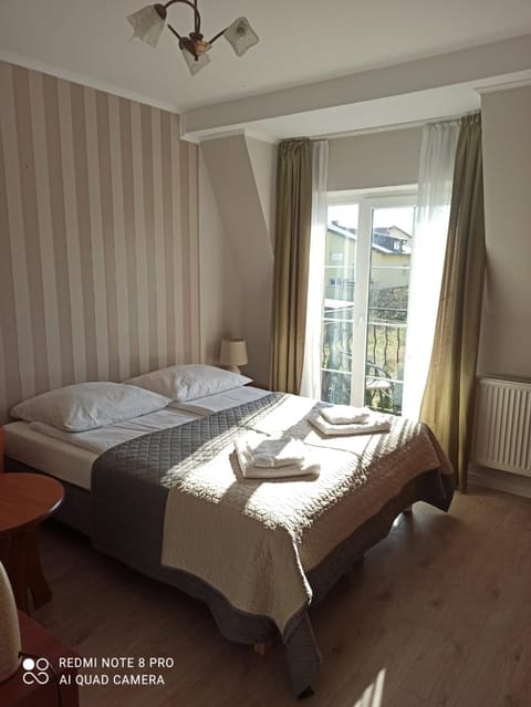 Bed, Balcony/Terrace, Balcony/Terrace, Other, Other, Other, Photo of the whole room, Bedroom, Parking, towels