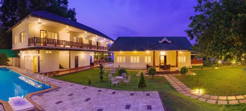 Night, On site, Lake view, Pool view