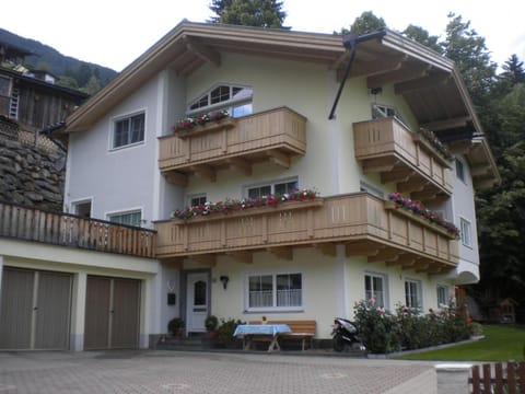 Facade/entrance, Summer