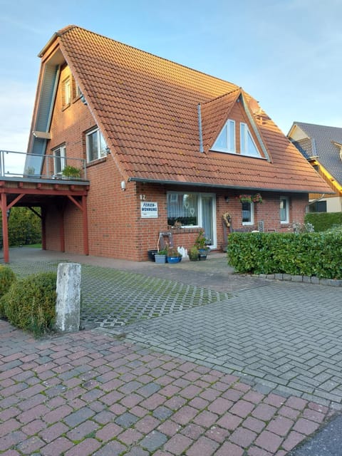 Property building, Street view