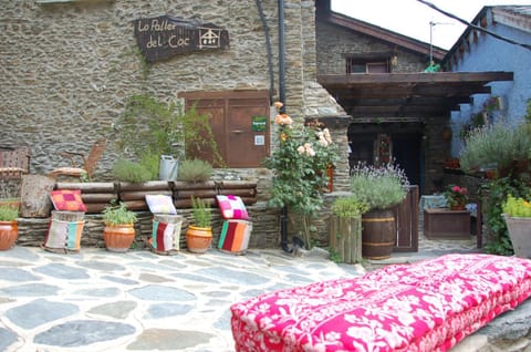 Facade/entrance, Garden