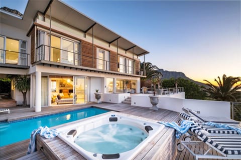 Property building, Hot Tub, Hot Tub, View (from property/room), Balcony/Terrace, Balcony/Terrace, Mountain view, Swimming pool, sunbed