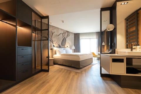 Living room, Bedroom