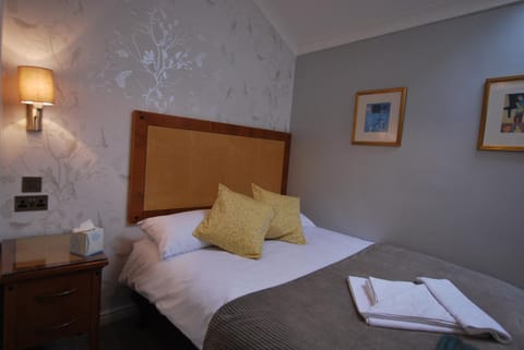 The Lion and The Lamb Inn in Copeland District