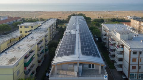 Property building, Facade/entrance, Bird's eye view
