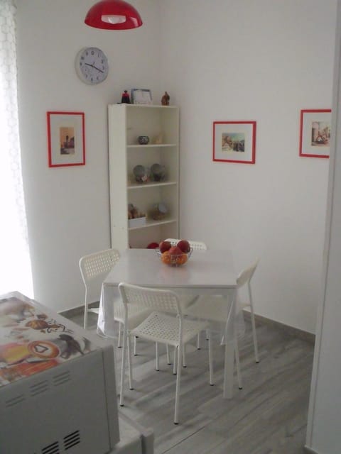 Dining area, Breakfast
