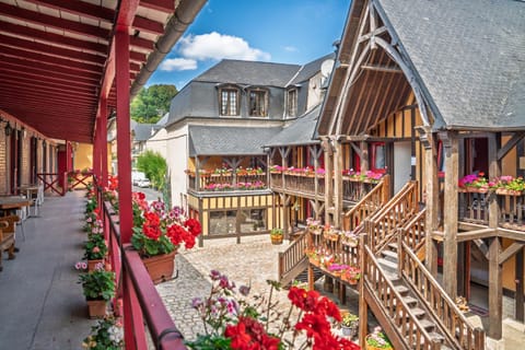 Property building, Patio, Spring, Day, View (from property/room), Balcony/Terrace