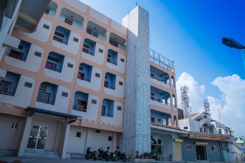 Property building, Facade/entrance