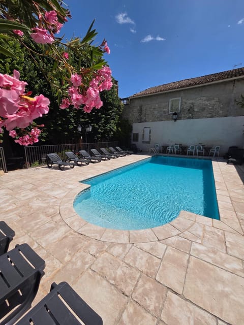 Pool view, Swimming pool, sunbed