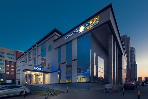Property building, Facade/entrance