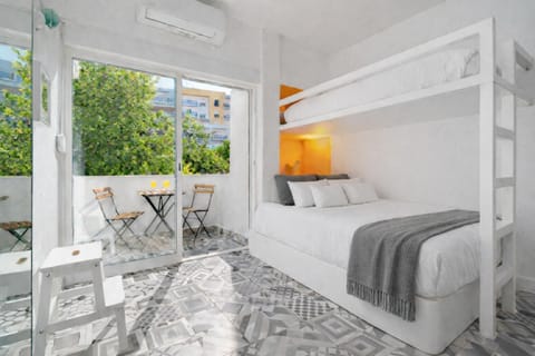 Bed, Balcony/Terrace, Bedroom, bunk bed