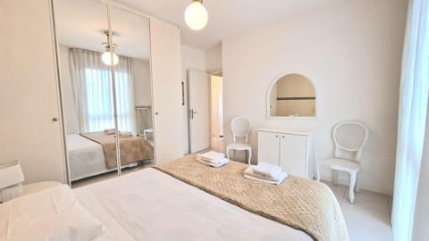 Foscolo POOL apartment Apartment in Bardolino