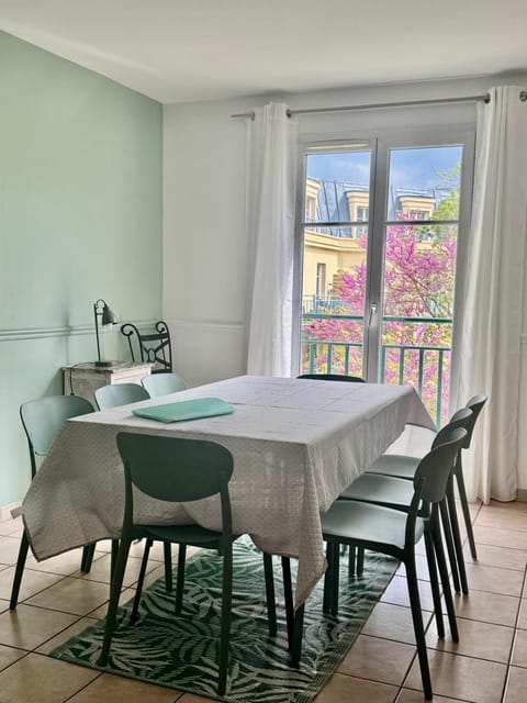 Disney, very nice 2 bedrooms family apartment, wifi, NETFLIX 8 pers Apartment in Chessy