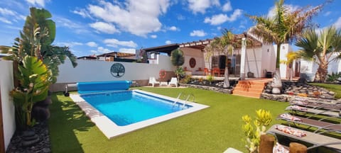 Property building, Pool view