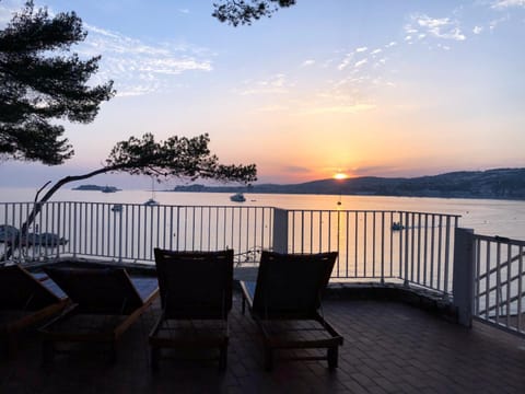 Balcony/Terrace, Balcony/Terrace, Sunrise, Sunset