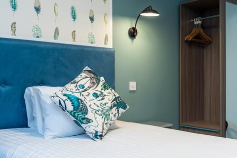 Bed, Bedroom, wardrobe