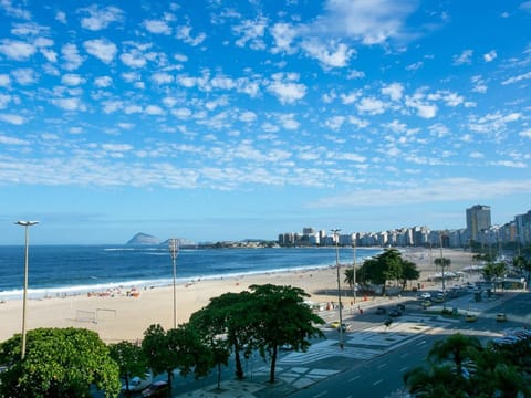 Nearby landmark, Restaurant/places to eat, Off site, Day, Neighbourhood, Natural landscape, Activities, Summer, Beach, Sea view, Street view