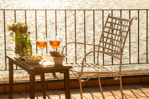 The Terrace on the Lake Apartment in Province of Brescia