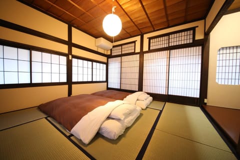 Decorative detail, Bedroom, Guests, group of guests, Family