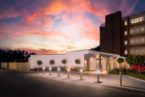 Property building, Facade/entrance, Parking