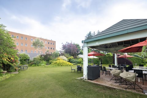 Property building, Day
