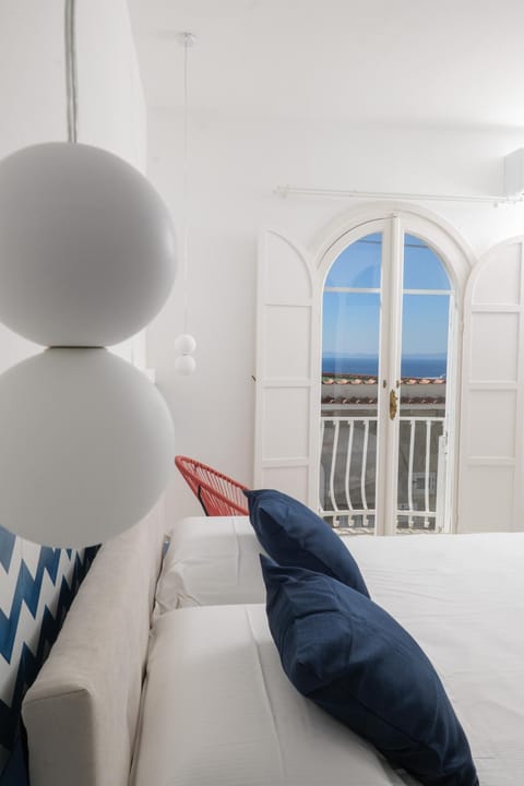 View (from property/room), Balcony/Terrace, Photo of the whole room