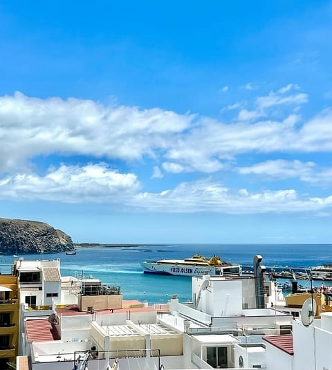 View (from property/room), City view, Sea view