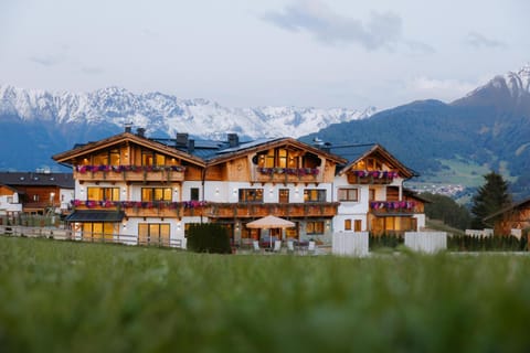 Property building, Natural landscape, Autumn, Mountain view