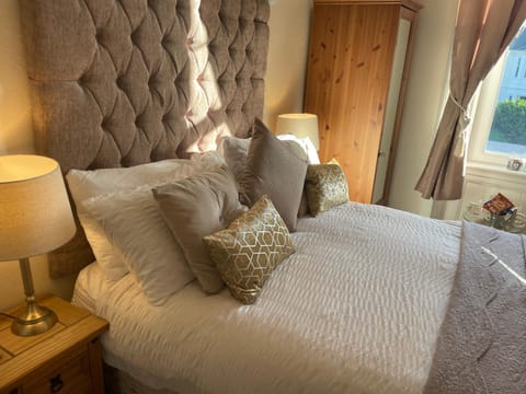 Beechwood Ensuite Guest House Bed and Breakfast in Ayr