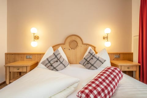 Mara's Little Boutique Sleepover - Budget Holiday Home Bed and Breakfast in Piesendorf