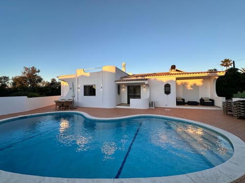 Property building, Pool view, Swimming pool