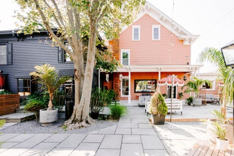 Patio, Seating area