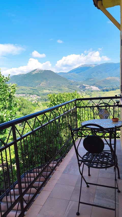 Natural landscape, View (from property/room), Balcony/Terrace, Mountain view
