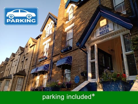 Property building, Facade/entrance, Parking