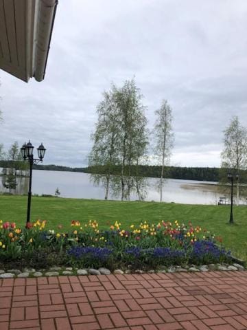 Wonderful cottage by the lake House in Uusimaa