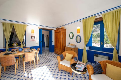 Casabluette a Minori - Amalfi coast Apartment in Minori