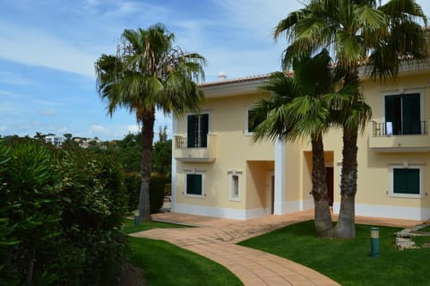 Property building, Facade/entrance, Golfcourse