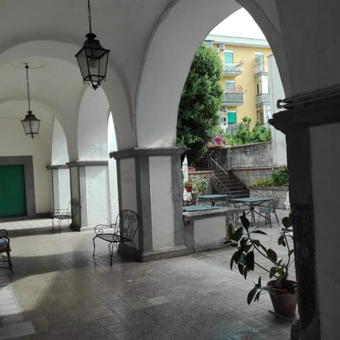 Inner courtyard view