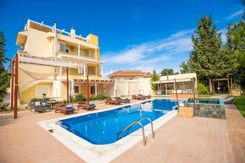 Property building, Swimming pool