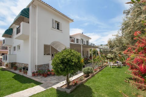 Property building, Garden