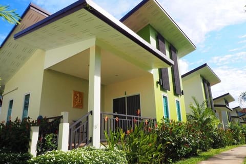 Bai Bai Home Resort in Khuekkhak