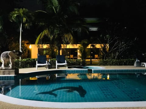 Bai Bai Home Resort in Khuekkhak