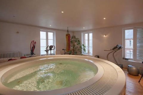 Hot Tub, Sauna, Balcony/Terrace, Spa and wellness centre/facilities, Fitness centre/facilities, Garden view