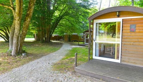 Facade/entrance, Garden
