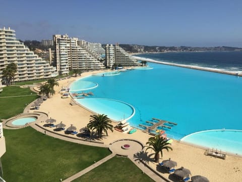 Beach, Swimming pool