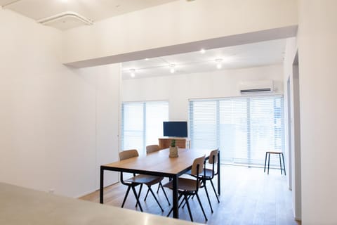 TV and multimedia, Living room, Dining area