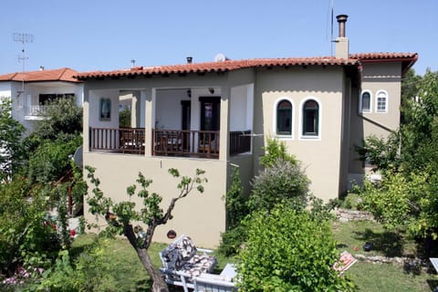 Flamouria House in Halkidiki